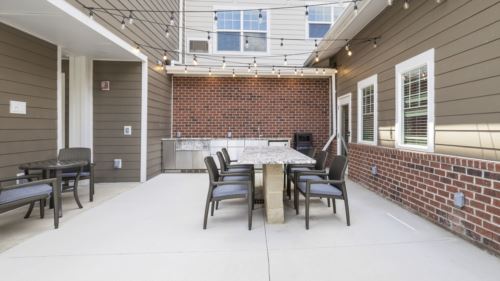 Marlton Gardens-Outdoor Picnic