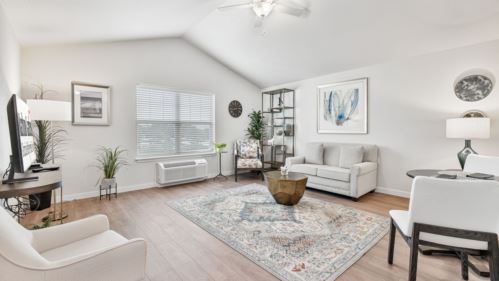 Marlton Gardens-Livingroom